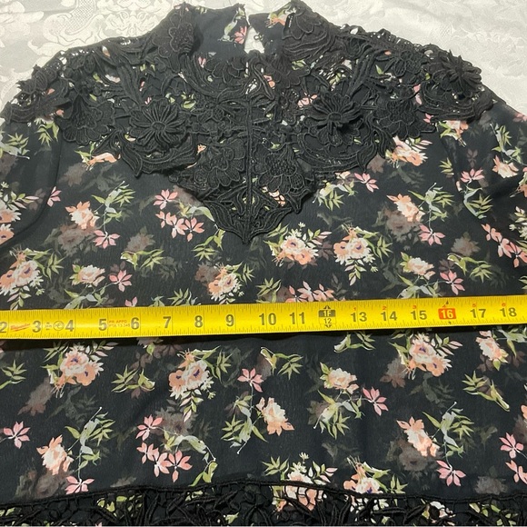 Zara Woman Premium Denim Collection Sheer Floral Black Lace Trim Blouse Size L - Picture 4 of 7